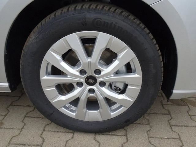 Ford Grand Tourneo