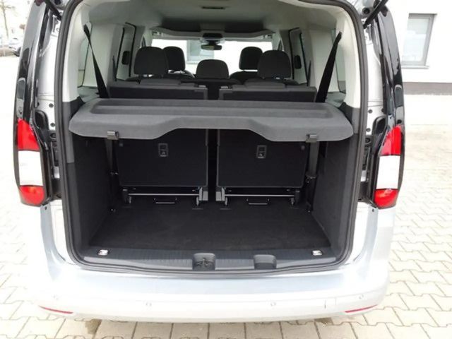 Ford Grand Tourneo