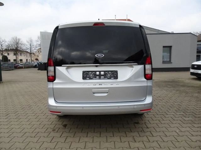 Ford Grand Tourneo