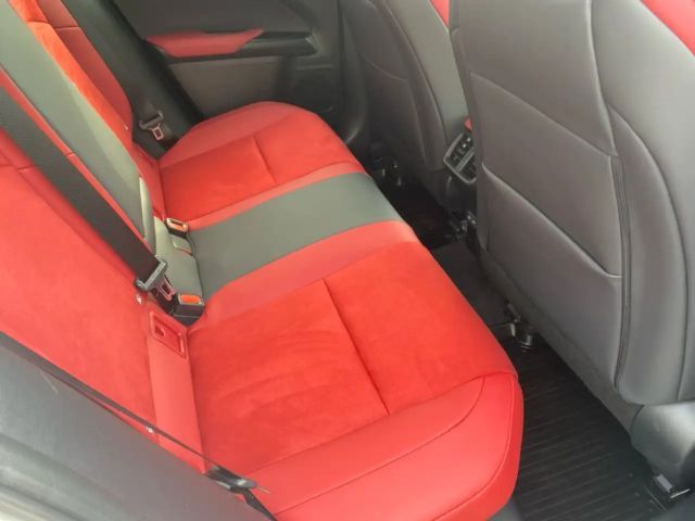 Lexus UX 250h