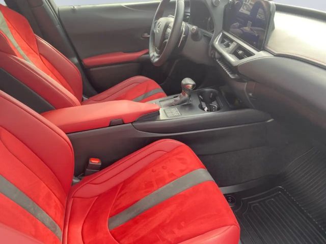 Lexus UX 250h