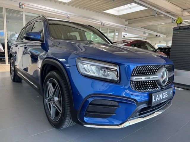 Mercedes-Benz GLB 220