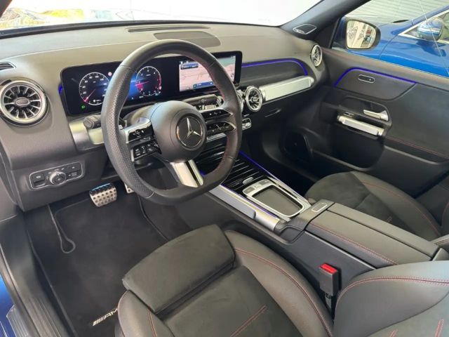 Mercedes-Benz GLB 220