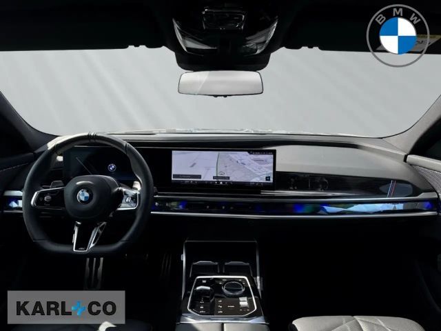 BMW 740
