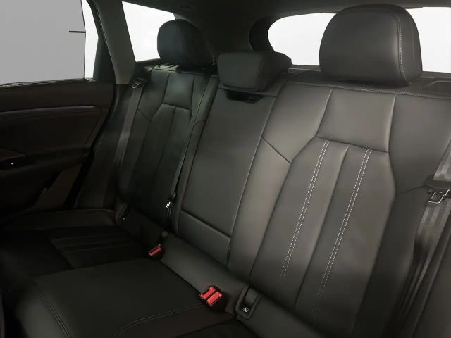 Audi Q6