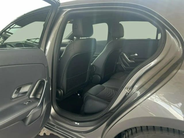 Mercedes-Benz A 220
