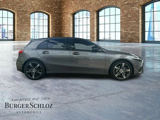 Mercedes-Benz A 220