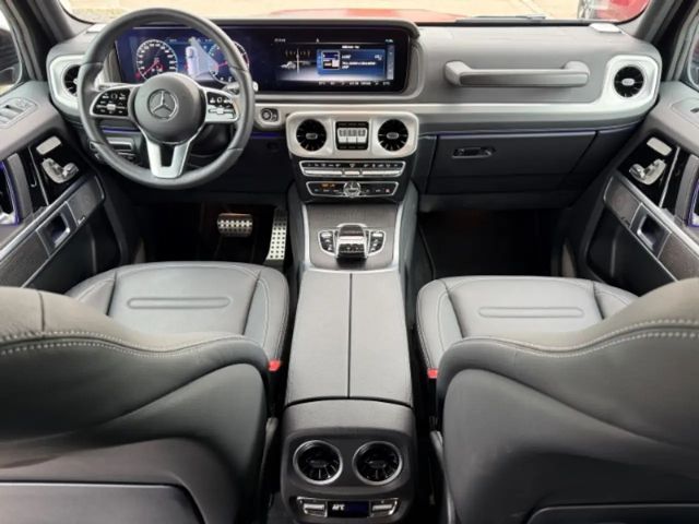 Mercedes-Benz G 500