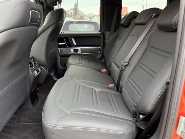Mercedes-Benz G 500