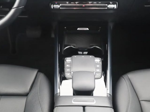 Mercedes-Benz B 220