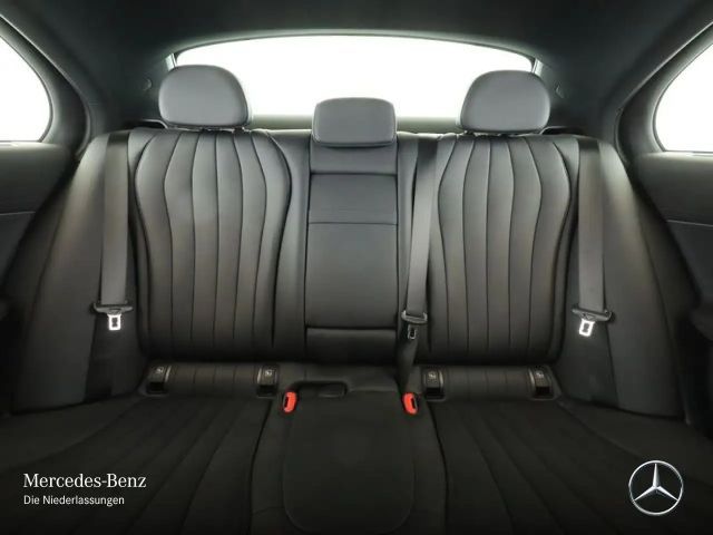 Mercedes-Benz E 400