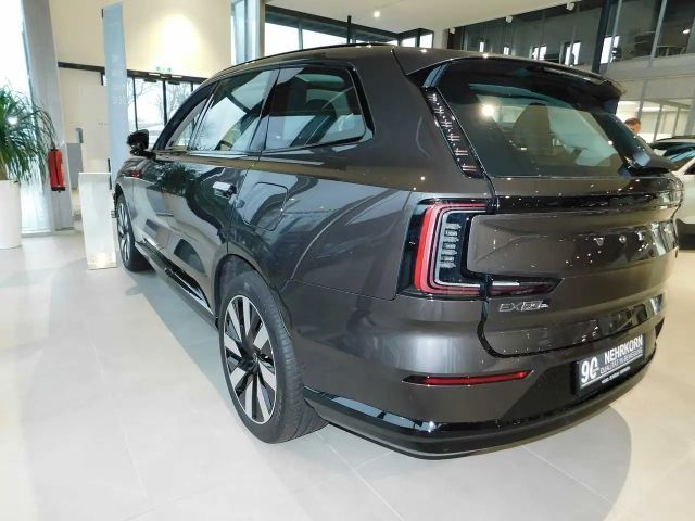 Volvo EX90