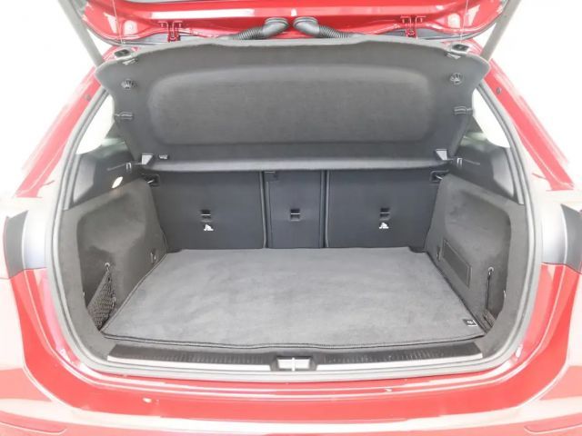 Mercedes-Benz B 220