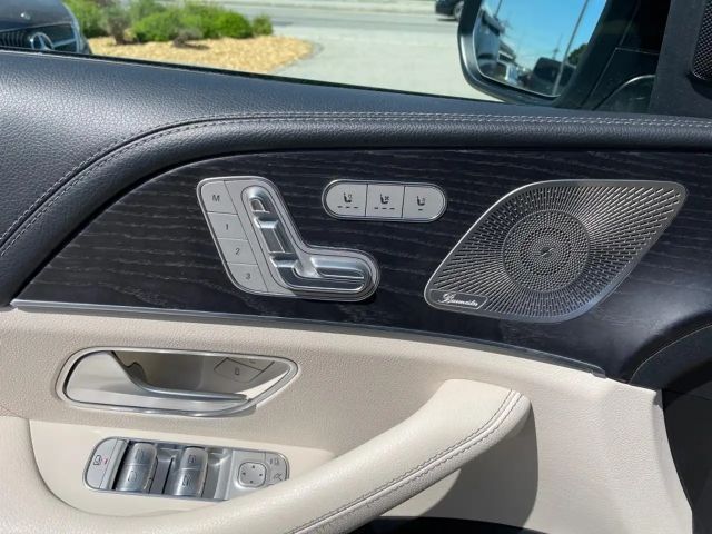 Mercedes-Benz GLS 400