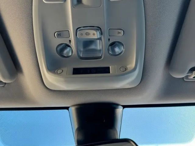 Peugeot Traveller
