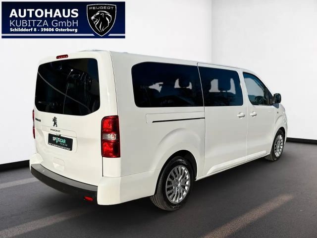 Peugeot Traveller