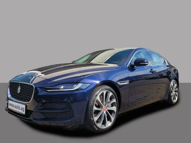 Jaguar XE 2021 Benzine