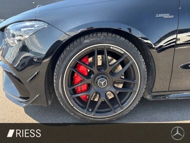 Mercedes-Benz CLA 45 AMG