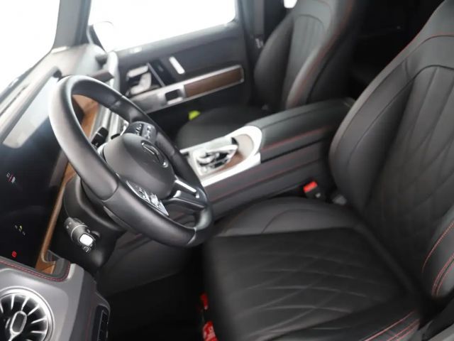 Mercedes-Benz G 500