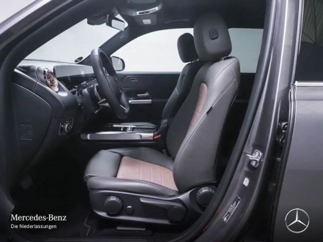 Mercedes-Benz EQB 300