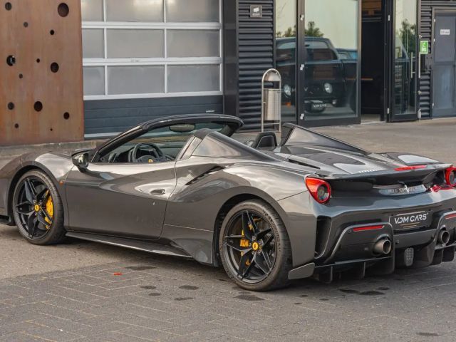 Ferrari 488
