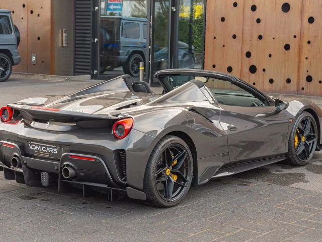 Ferrari 488