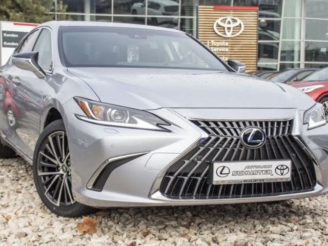 Lexus ES 300 2023 Hybride / Benzine
