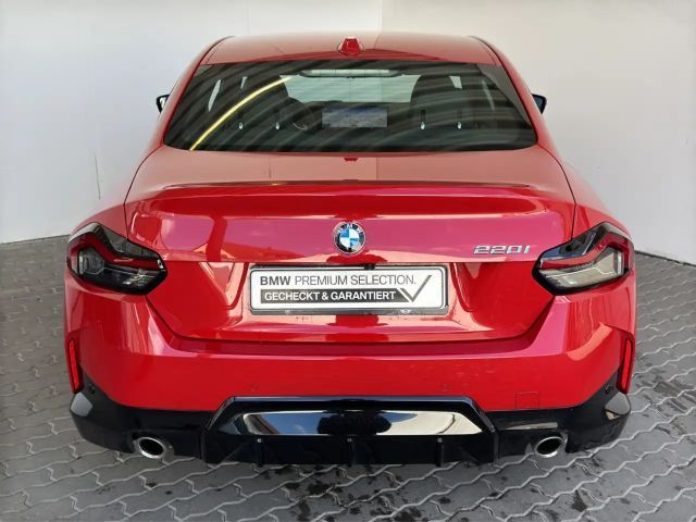 BMW 220
