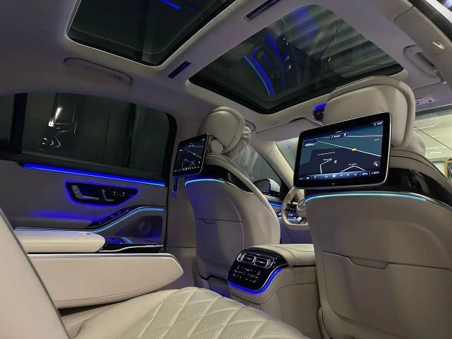 Mercedes-Benz S 500