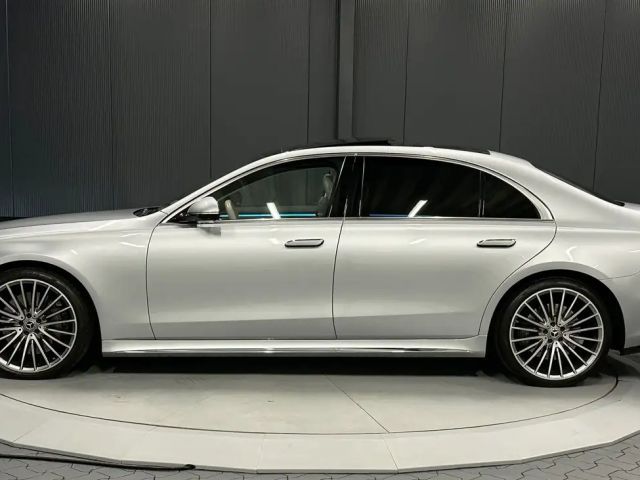 Mercedes-Benz S 500