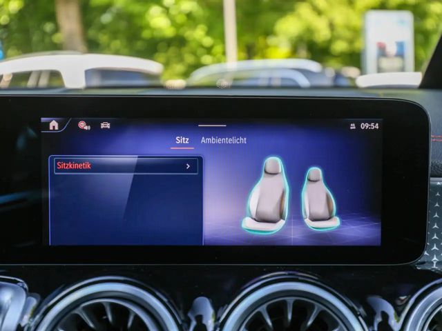 Mercedes-Benz EQB 300