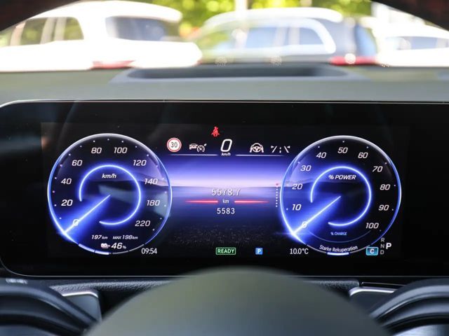 Mercedes-Benz EQB 300