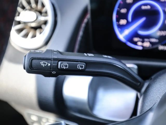 Mercedes-Benz EQB 300