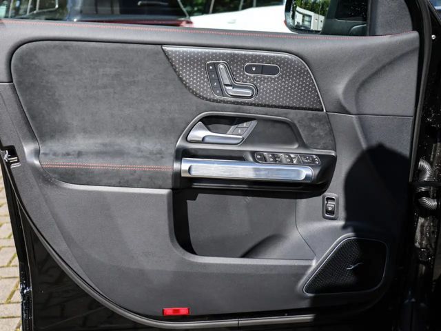 Mercedes-Benz EQB 300