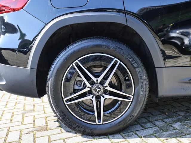 Mercedes-Benz EQB 300