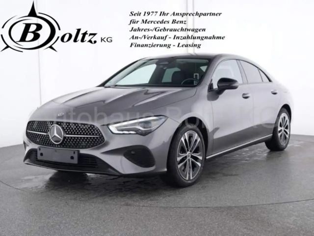Mercedes-Benz CLA 180 2023 Benzine