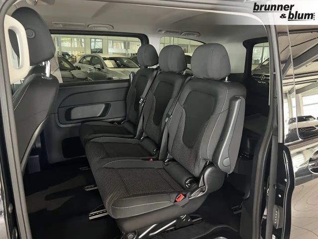 Mercedes-Benz V 220