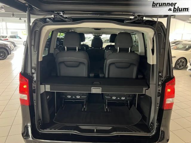 Mercedes-Benz V 220