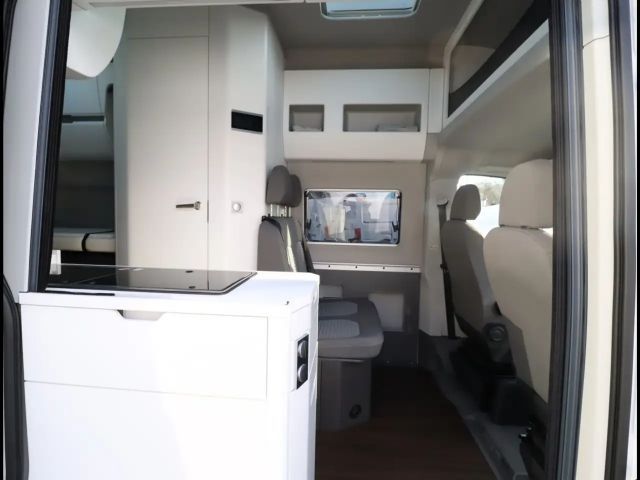 Volkswagen Grand California