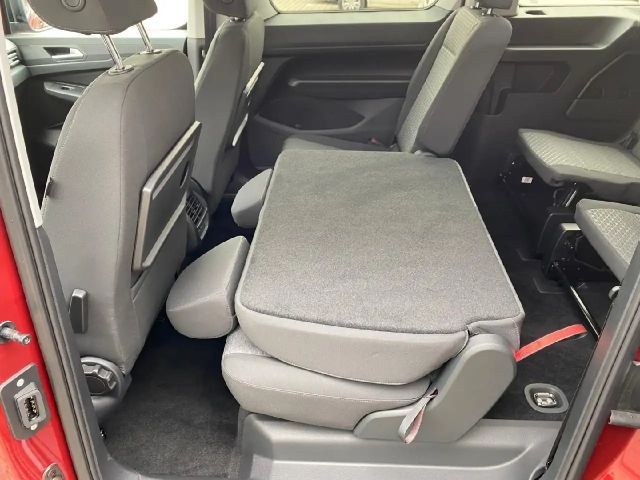 Ford Grand Tourneo