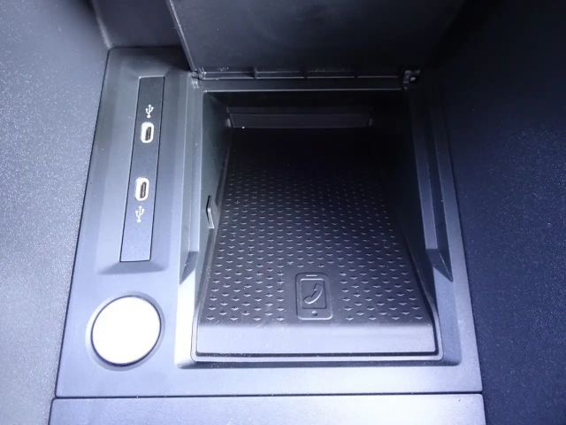 Ford Grand Tourneo