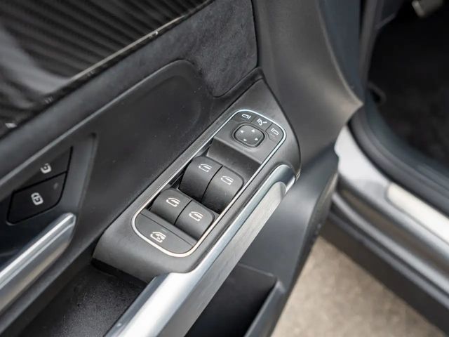 Mercedes-Benz GLB 250