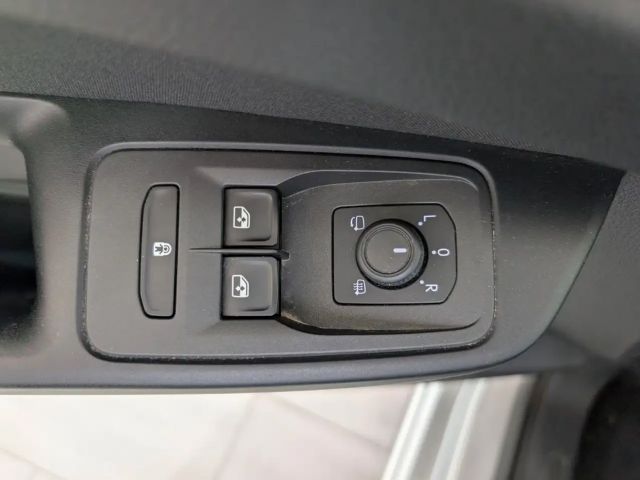 Ford Grand Tourneo