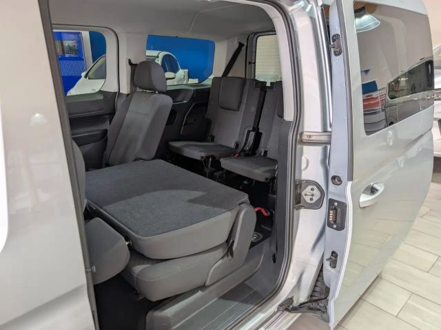 Ford Grand Tourneo