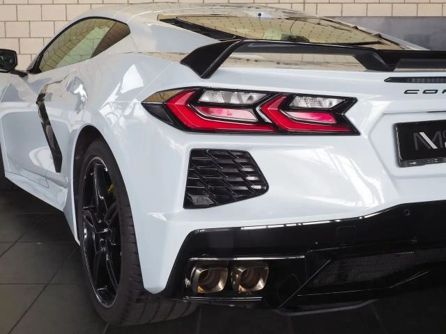 Corvette C8