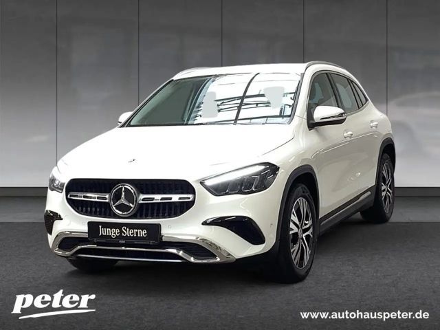 Mercedes-Benz GLA 180 2024 Benzine