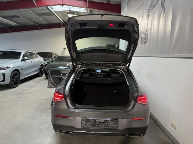 Mercedes-Benz CLA 220