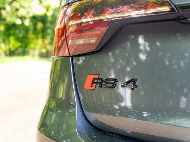 Audi RS4
