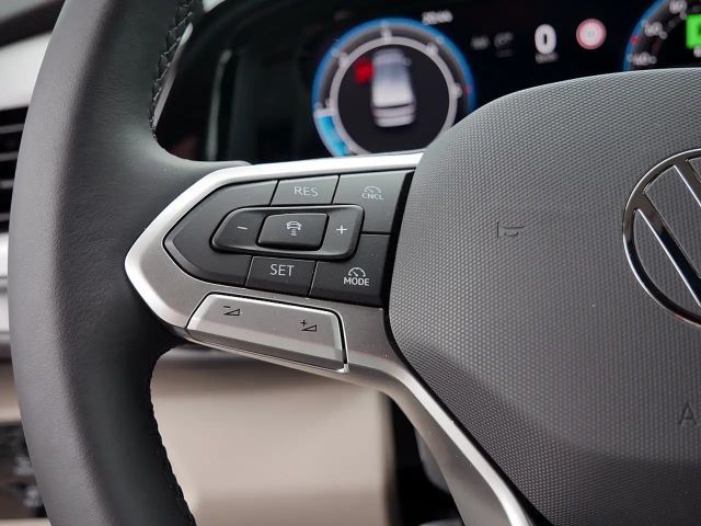 Volkswagen T7 California