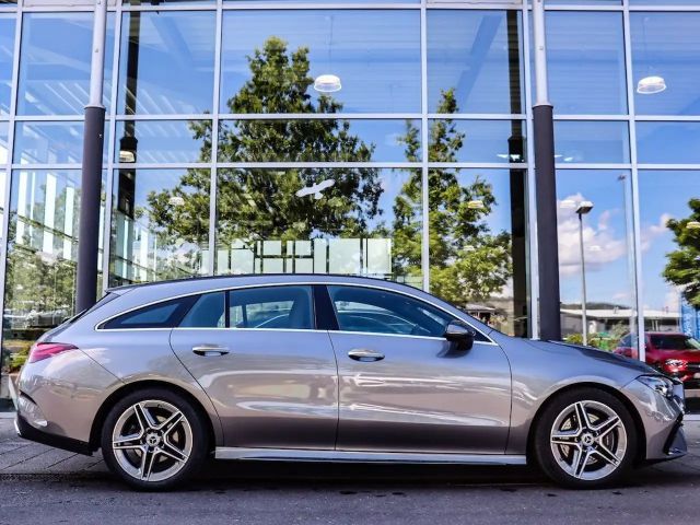 Mercedes-Benz CLA 220